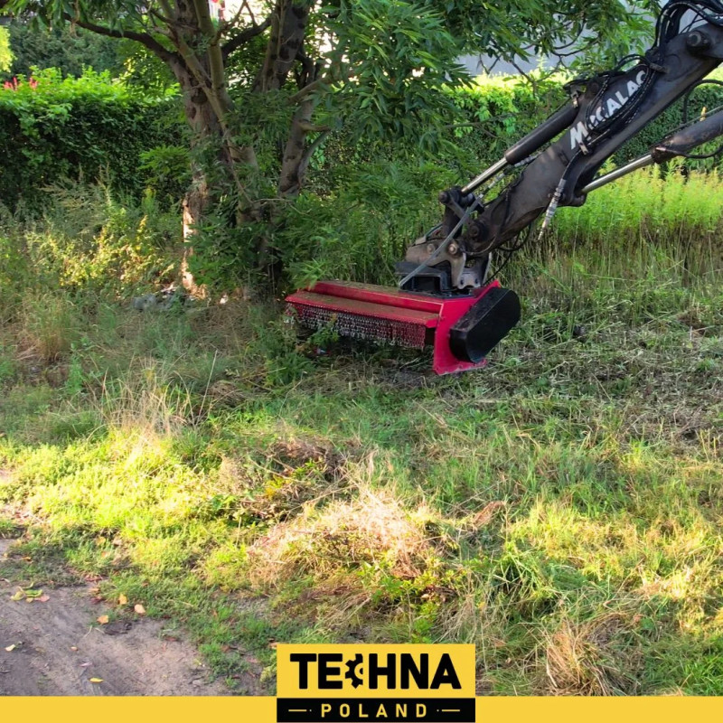 DC1400 çekiçli biçme makinesi 18-27 Ton