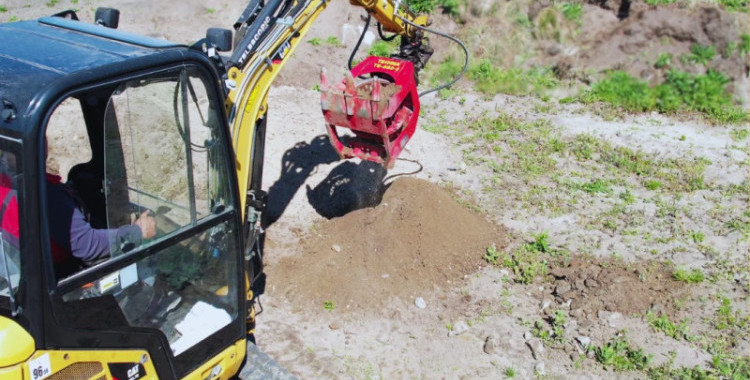 Łyżka przesiewająca czy standardowa? Porównujemy kluczowe aspekty i sprawdzamy praktyczne zastosowanie />
  </div>

                        